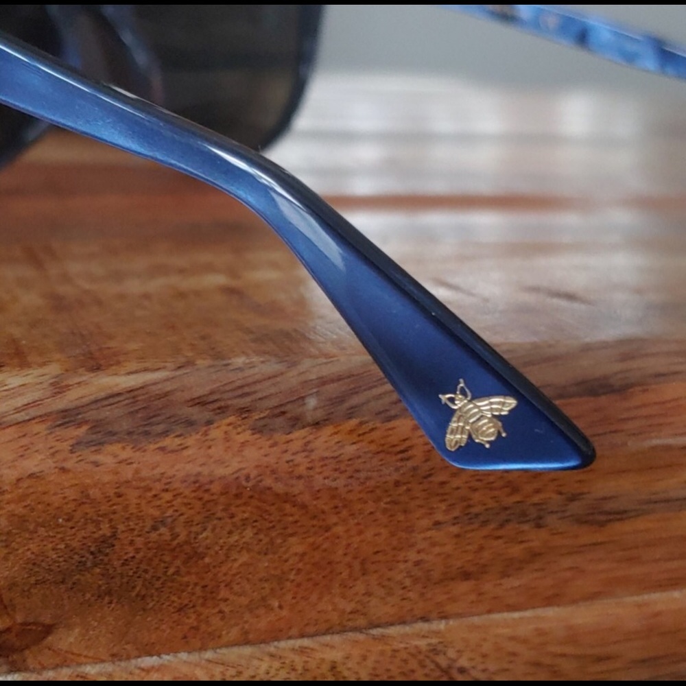 Blue Gucci Sunglasses - Picture 6 of 7